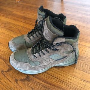 Bates Raide Mid Military & Tactical Boot Canteen